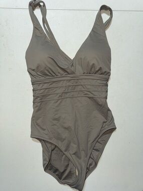 La Blanca one piece swimsuit